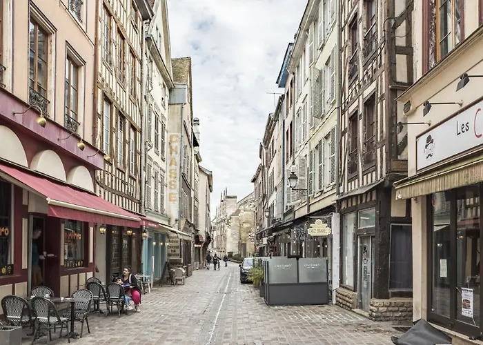 Apartment Le Logis Des Perles 2 - Emplacement Ideal - 6 Pers